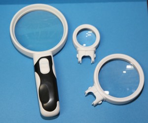 magnifine glass